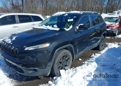 2015 Jeep Cherokee Latitude из США, поврежденный, VIN 1C4PJLCBXFW565839